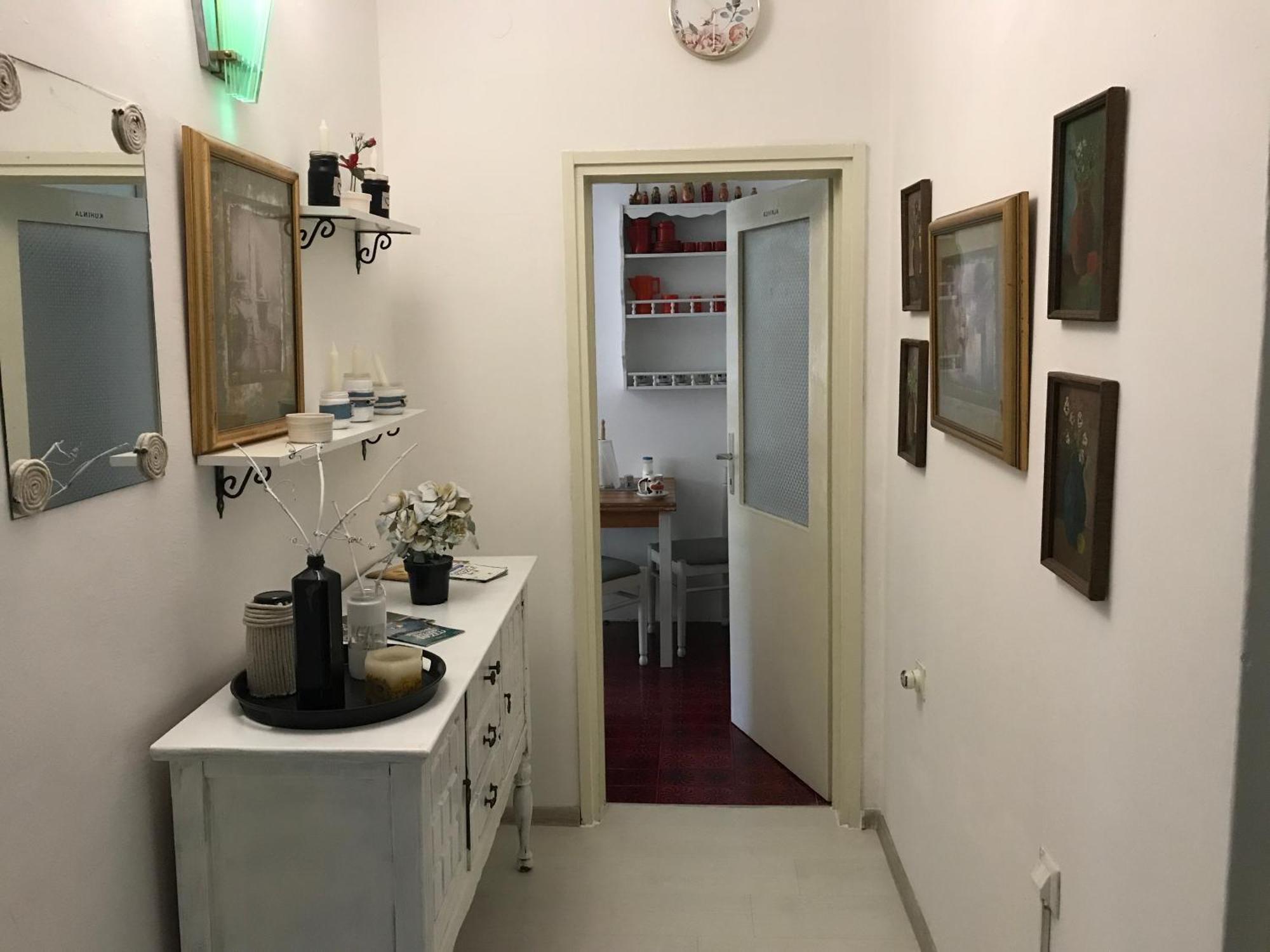 ホテル Prenociste Chardak トゥズラ エクステリア 写真